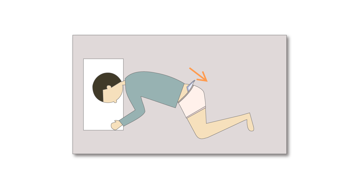 寝返りでホルダーパンツとパッドがずれる様子
