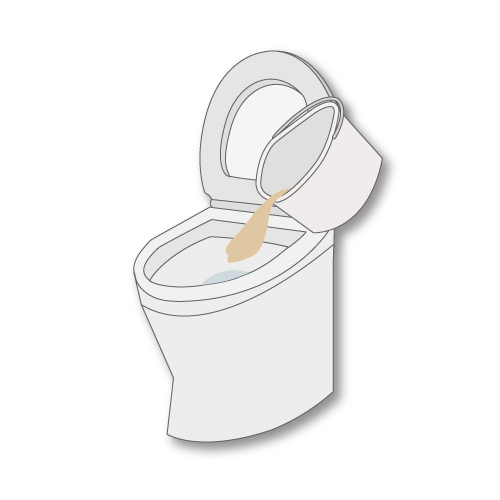 汚物バケツの中身をトイレに流す様子